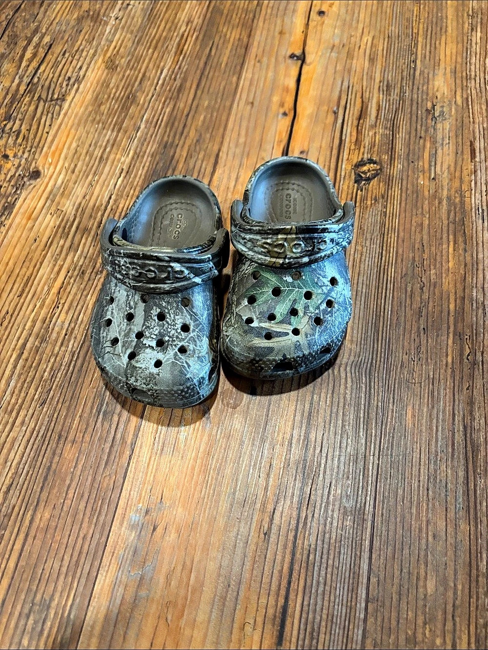 Crocs Kids' Classic Realtree Clog Gray Baby 5